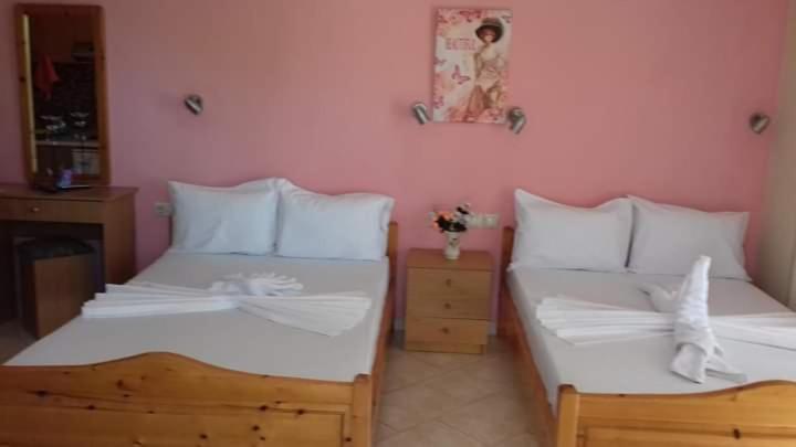 Poseidon Rooms Vrasná Esterno foto