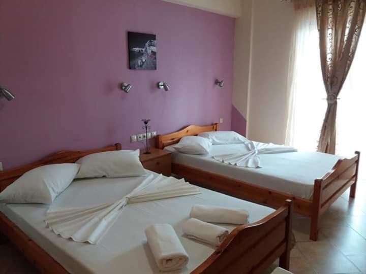 Poseidon Rooms Vrasná Esterno foto