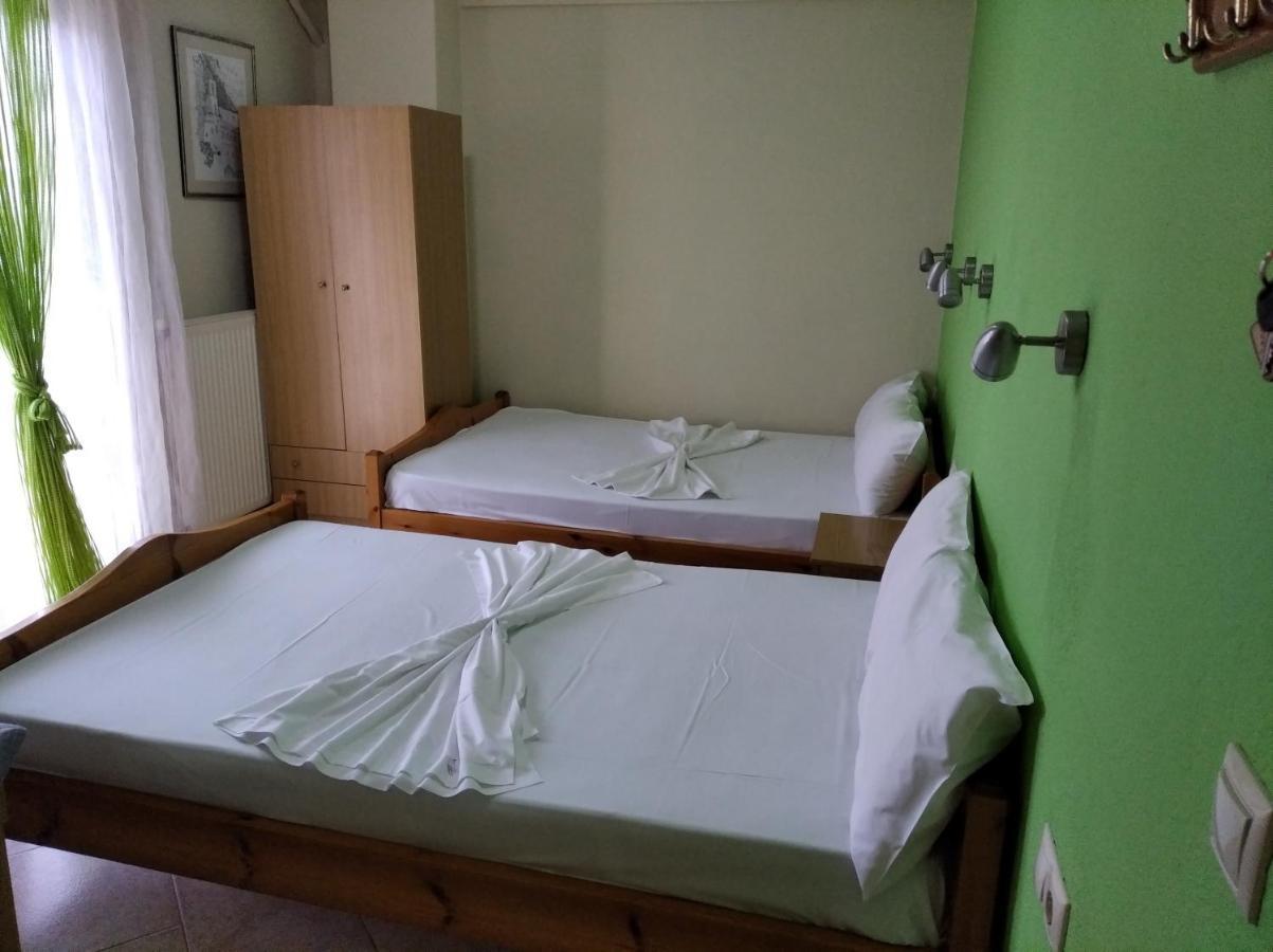 Poseidon Rooms Vrasná Esterno foto