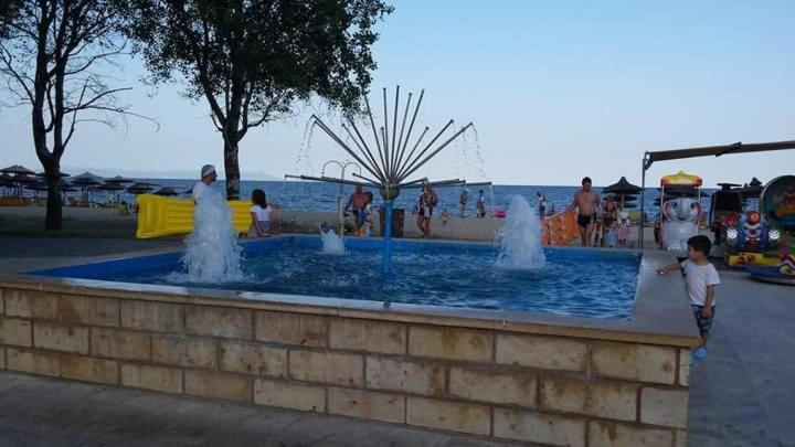 Poseidon Rooms Vrasná Esterno foto