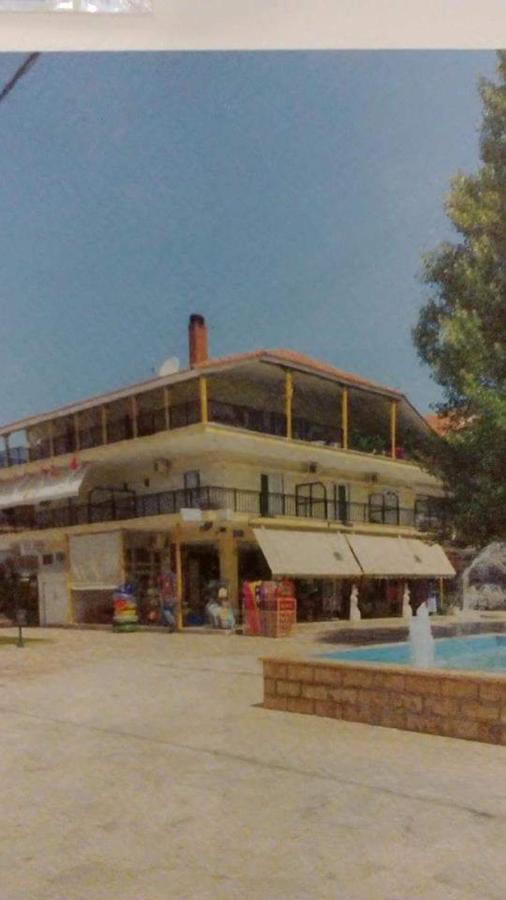 Poseidon Rooms Vrasná Esterno foto